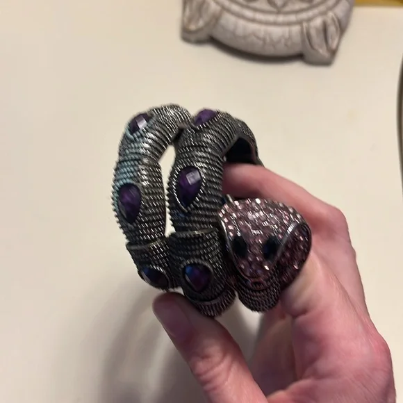 VINTAGE | Cobra Bracelet!! - Picture 3 of 6